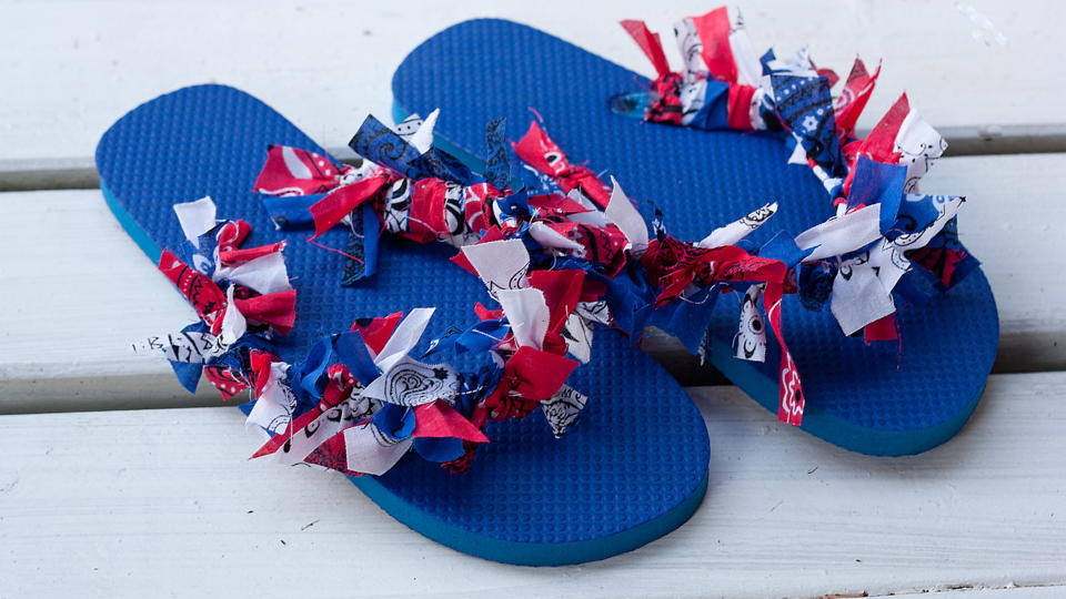 Red white and blue cheap flip flops