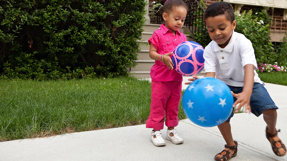 Stages of Play - How toddlers learn to play with toys and each